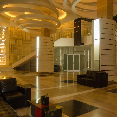 Royal Suite Condotel Medan Dış mekan fotoğraf