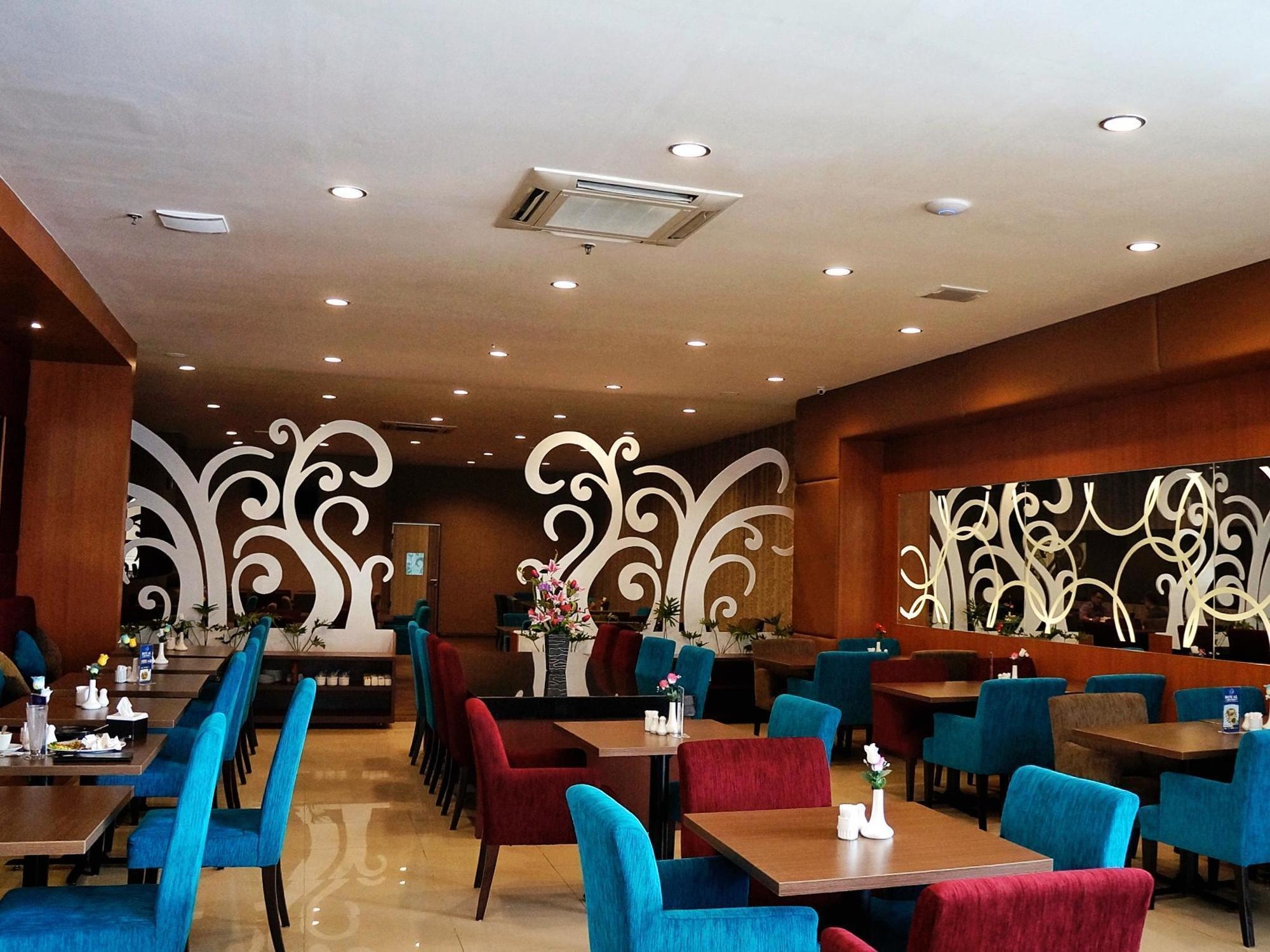 Royal Suite Condotel Medan Dış mekan fotoğraf